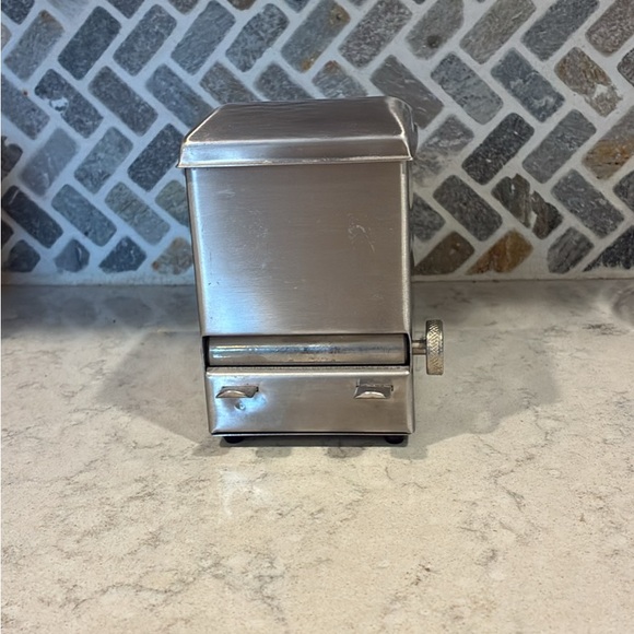 Toothpick Dispenser - Picture 1 of 5